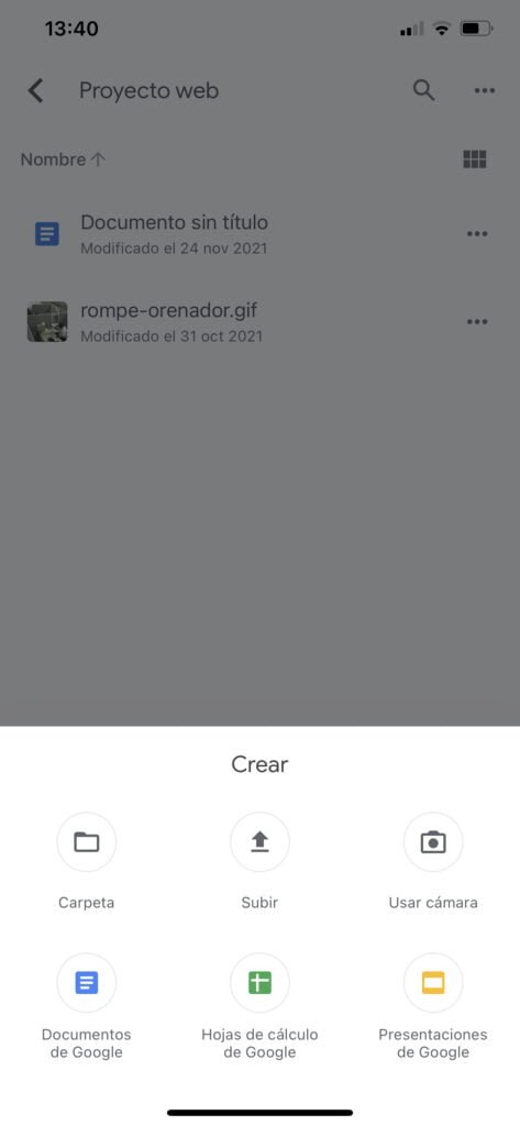 Menú de la aplicación de Drive para iOs donde puedes crear carpetas, documentos y subir archivos.